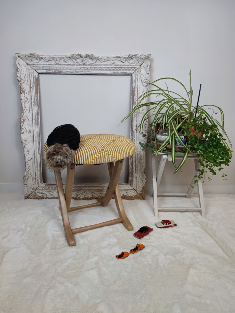 Tabouret – Repose Pieds “Benjamin”